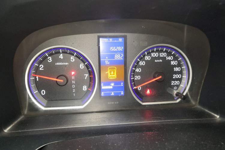 Used Honda CR-V 2010 2.0L automatic two-wheel drive urban version Odometer Close Up