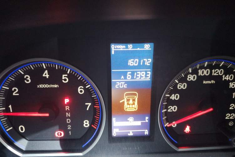 Used Honda CR-V 2010 2.0L automatic two-wheel drive urban version Odometer Close Up