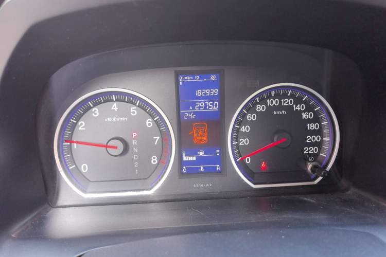 Used Honda CR-V 2010 2.0L Automatic Four-Wheel Drive Classic Edition Odometer Close Up