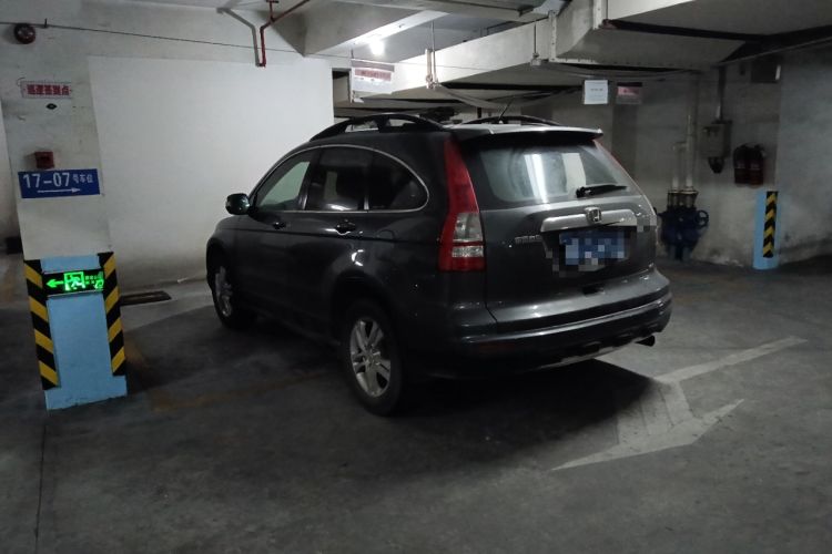 Used Honda CR-V 2010 2.4L automatic four-wheel drive luxury version Rear Left 45 Deg