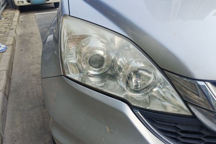 Used Honda CR-V 2010 2.0L automatic two-wheel drive urban version Right Front Headlight