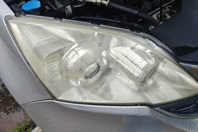 Used Honda CR-V 2010 2.0L Automatic Four-Wheel Drive Classic Edition Right Front Headlight