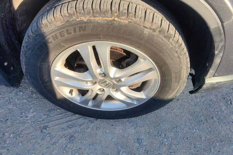 Used Honda CR-V 2010 2.4L Automatic Four-Wheel Drive Prestige Edition Right Front Wheel Hub