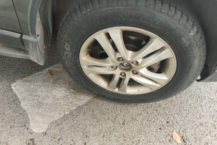Used Honda CR-V 2010 2.4L automatic four-wheel drive luxury version Right Front Wheel Hub