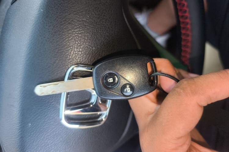 Used Honda CR-V 2010 2.0L Automatic Four-Wheel Drive Classic Edition Vehicle Key