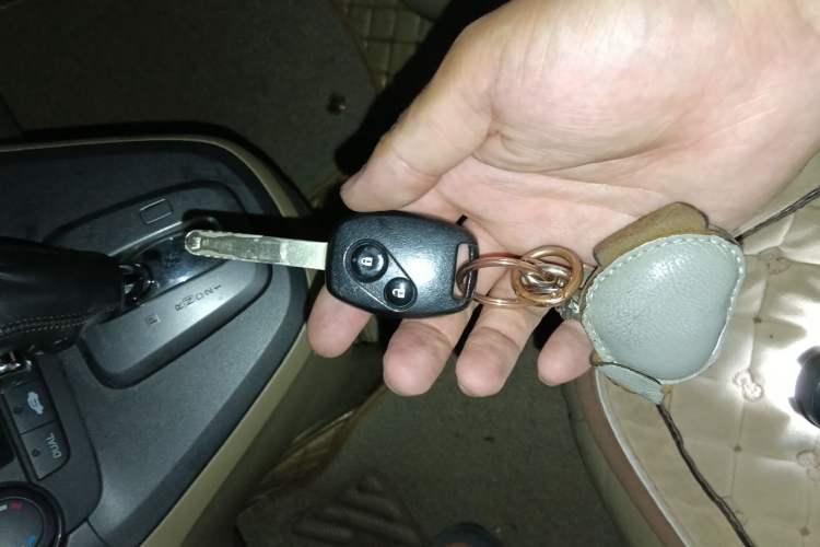 Used Honda CR-V 2010 2.0L Automatic Four-Wheel Drive Classic Edition Vehicle Key