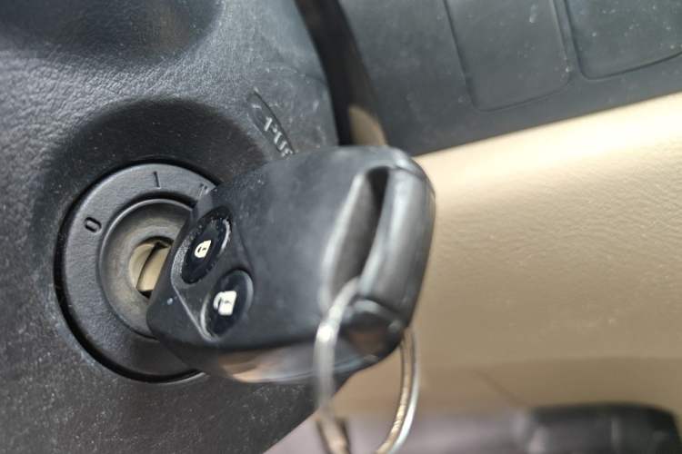Used Honda CR-V 2010 2.0L Automatic Four-Wheel Drive Classic Edition Vehicle Key