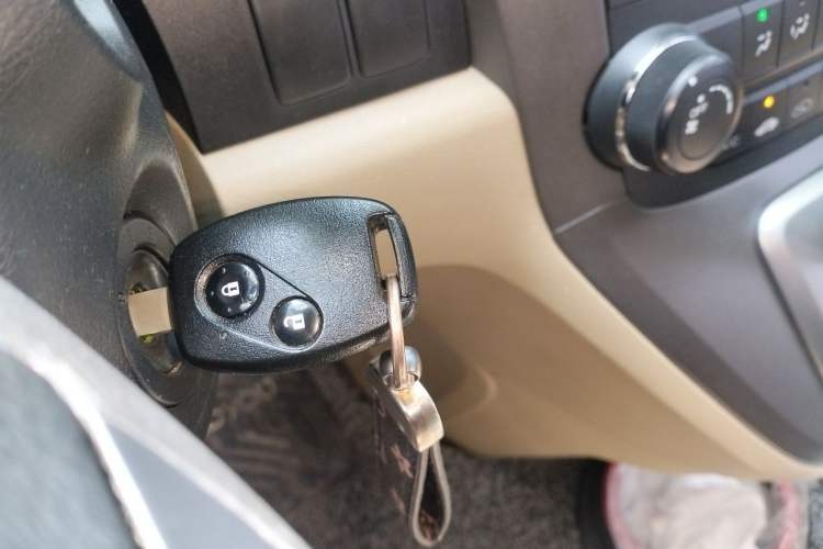 Used Honda CR-V 2010 2.0L Automatic Four-Wheel Drive Classic Edition Vehicle Key