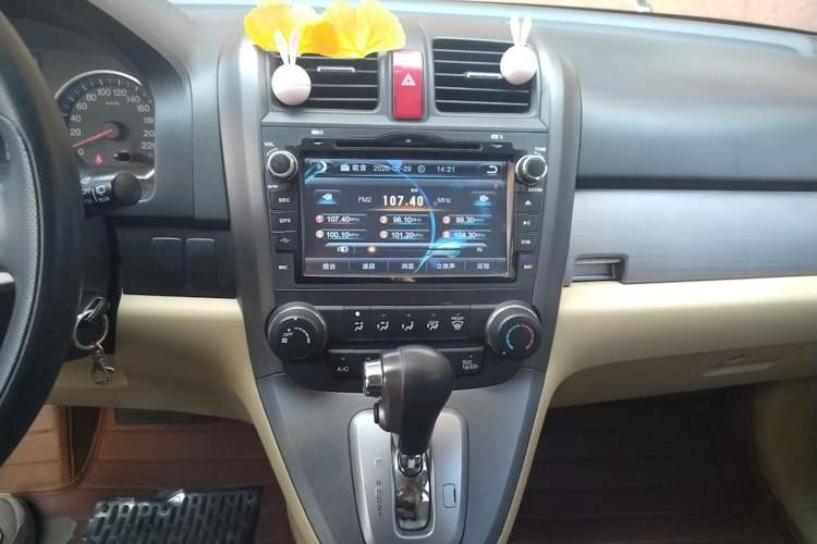 Used Honda CR-V 2010 2.0L Automatic Four-Wheel Drive Classic Edition Audio And AC Panel