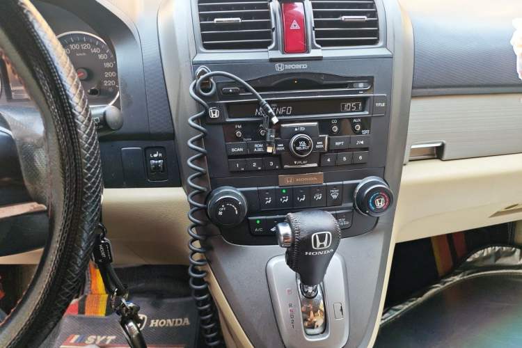 Used Honda CR-V 2010 2.0L Automatic Four-Wheel Drive Classic Edition Audio And AC Panel