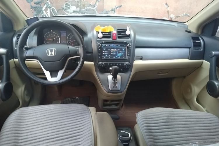 Used Honda CR-V 2010 2.0L Automatic Four-Wheel Drive Classic Edition Center Console