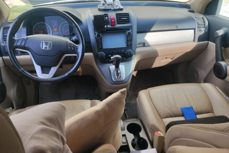 Used Honda CR-V 2010 2.4L automatic four-wheel drive luxury version Center Console
