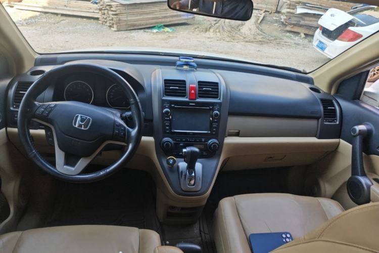 Used Honda CR-V 2010 2.4L Automatic Four-Wheel Drive Prestige Edition Center Console