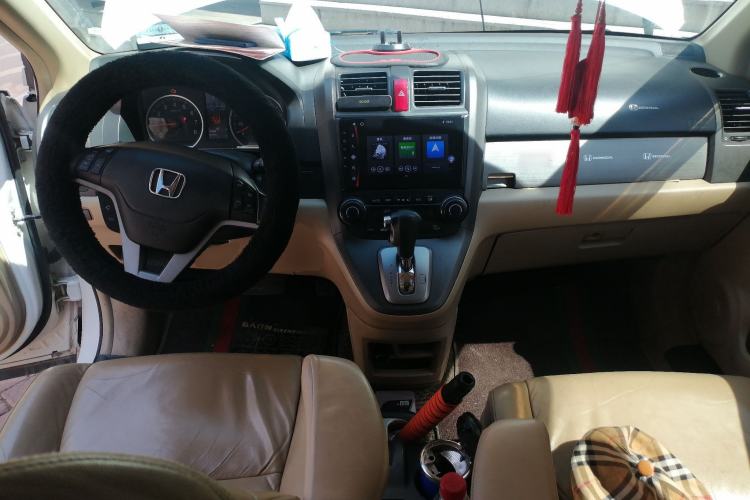 Used Honda CR-V 2010 2.4L Automatic Four-Wheel Drive Prestige Edition Center Console