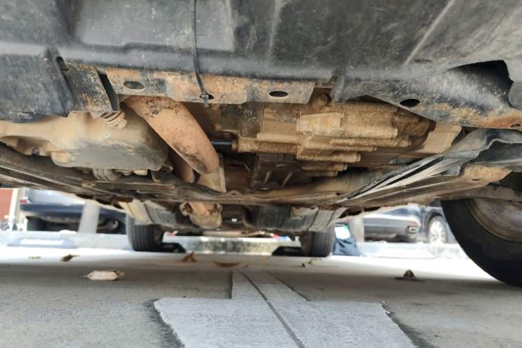 Used Honda CR-V 2010 2.0L automatic two-wheel drive urban version Chassis Front