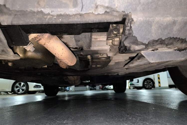 Used Honda CR-V 2010 2.0L automatic two-wheel drive urban version Chassis Front