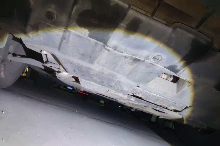 Used Honda CR-V 2010 2.4L automatic four-wheel drive luxury version Chassis Front