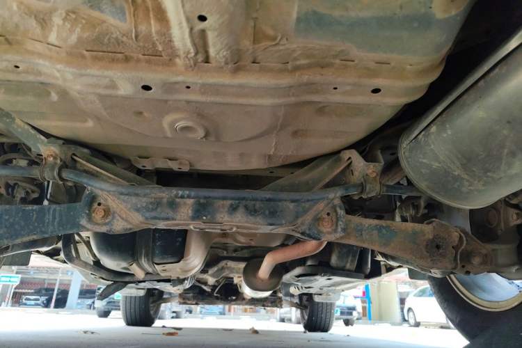 Used Honda CR-V 2010 2.0L automatic two-wheel drive urban version Chassis Rear