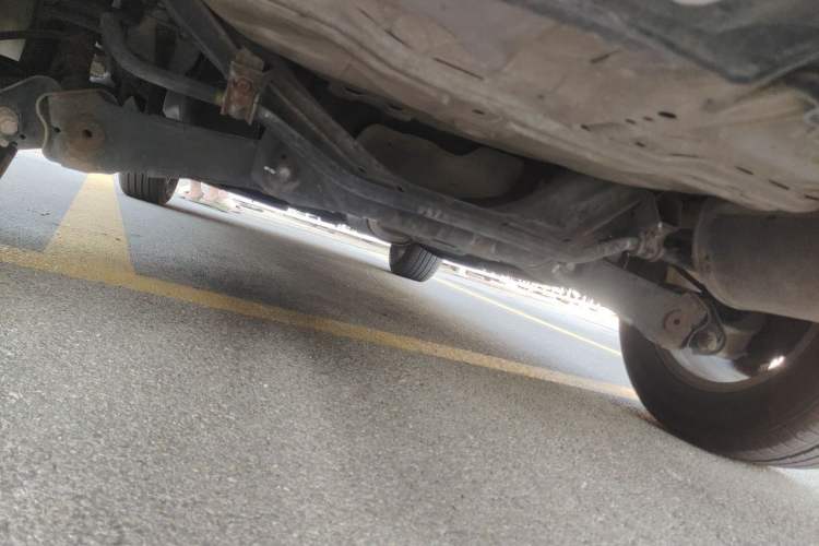 Used Honda CR-V 2010 2.0L automatic two-wheel drive urban version Chassis Rear