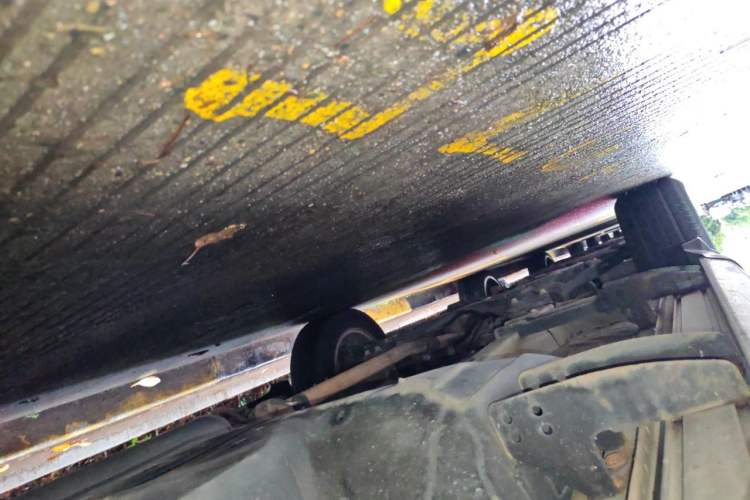 Used Honda CR-V 2010 2.0L automatic two-wheel drive urban version Chassis Rear Left