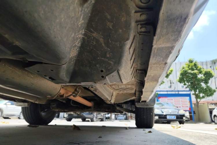 Used Honda CR-V 2010 2.0L automatic two-wheel drive urban version Chassis Rear Right
