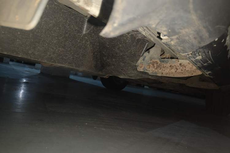 Used Honda CR-V 2010 2.0L automatic two-wheel drive urban version Chassis Rear Right
