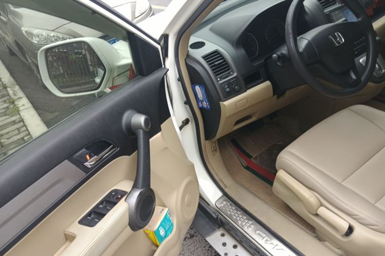 Used Honda CR-V 2010 2.0L automatic two-wheel drive urban version Driver Seat