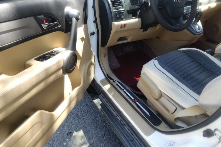 Used Honda CR-V 2010 2.0L automatic two-wheel drive urban version Driver Seat