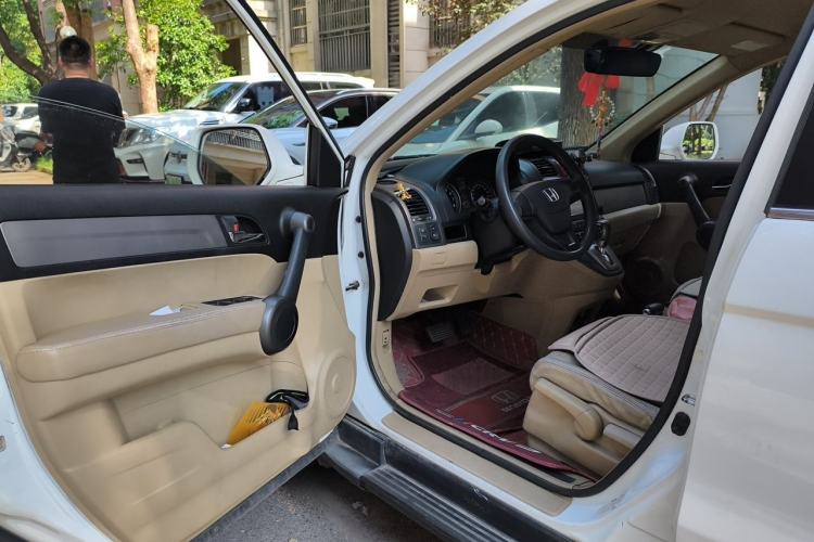 Used Honda CR-V 2010 2.0L automatic two-wheel drive urban version Driver Seat
