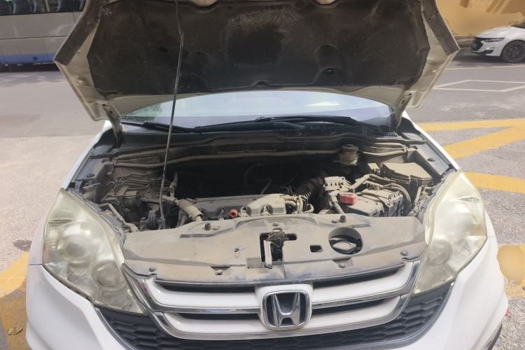 Used Honda CR-V 2010 2.0L Automatic Four-Wheel Drive Classic Edition Engine Bay