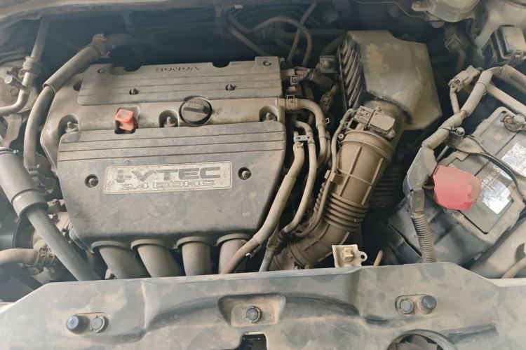 Used Honda CR-V 2010 2.4L automatic four-wheel drive luxury version Engine Bay