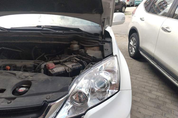 Used Honda CR-V 2010 2.0L Automatic Four-Wheel Drive Classic Edition Engine Bay Left