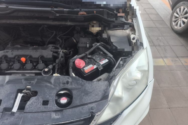 Used Honda CR-V 2010 2.0L Automatic Four-Wheel Drive Classic Edition Engine Bay Left