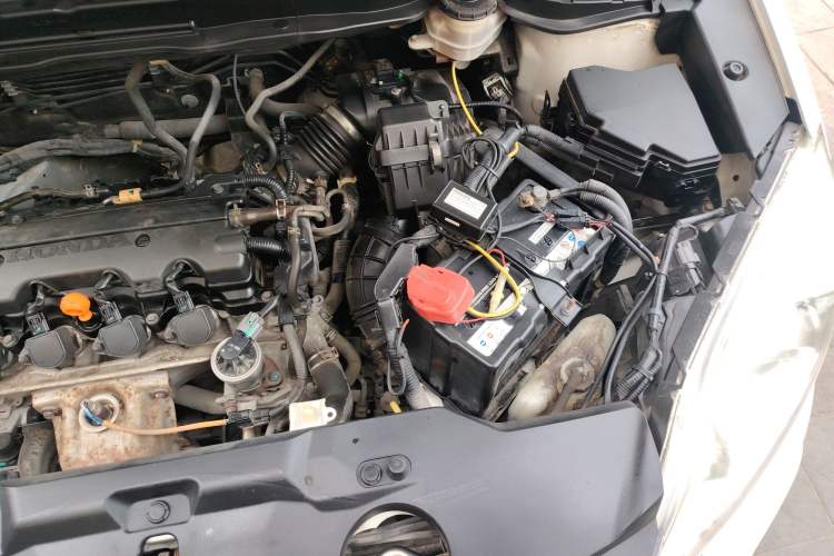 Used Honda CR-V 2010 2.0L automatic two-wheel drive urban version Engine Bay Left