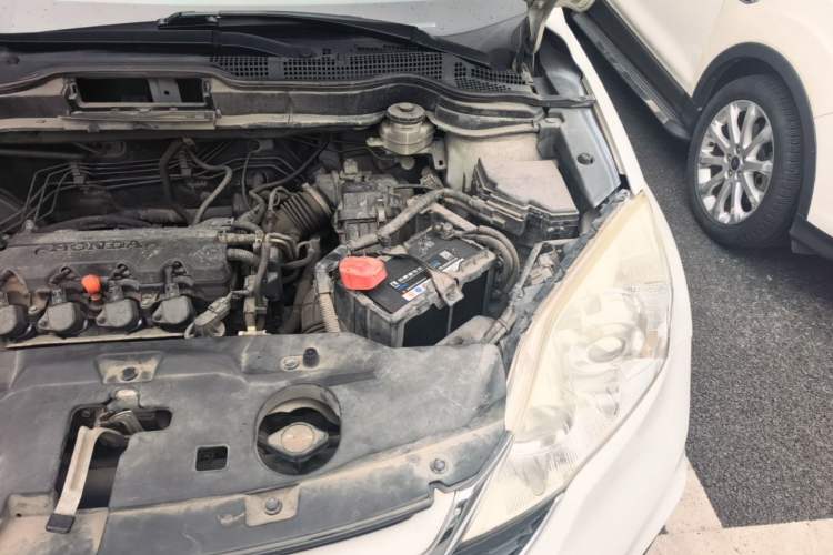 Used Honda CR-V 2010 2.0L automatic two-wheel drive urban version Engine Bay Left