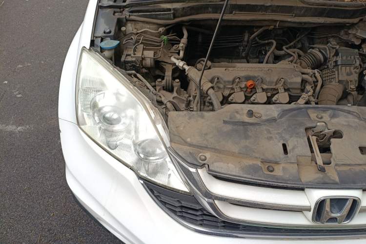 Used Honda CR-V 2010 2.0L Automatic Four-Wheel Drive Classic Edition Engine Bay Right