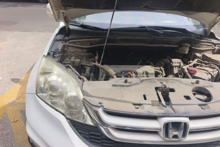 Used Honda CR-V 2010 2.0L Automatic Four-Wheel Drive Classic Edition Engine Bay Right