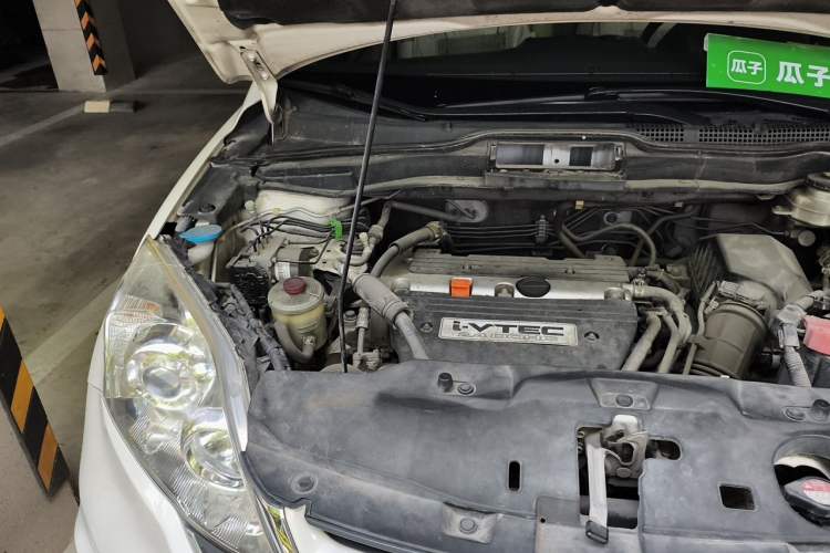 Used Honda CR-V 2010 2.4L automatic four-wheel drive luxury version Engine Bay Right