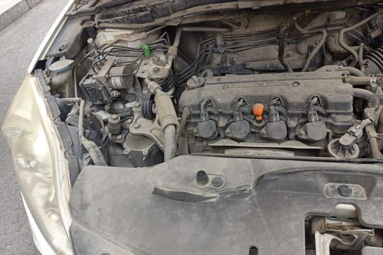 Used Honda CR-V 2010 2.0L Automatic Four-Wheel Drive Classic Edition Engine Bay Right
