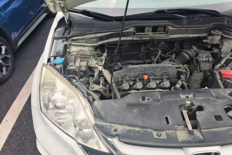 Used Honda CR-V 2010 2.0L automatic two-wheel drive urban version Engine Bay Right