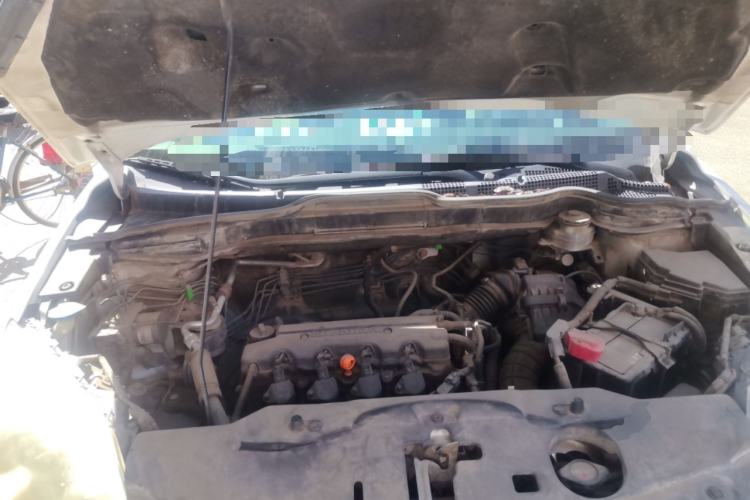 Used Honda CR-V 2010 2.0L automatic two-wheel drive urban version Engine Bay