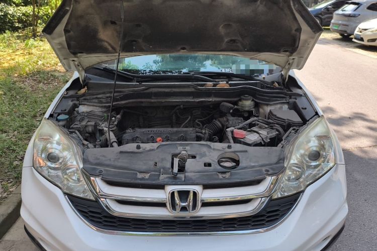 Used Honda CR-V 2010 2.0L automatic two-wheel drive urban version Engine Bay
