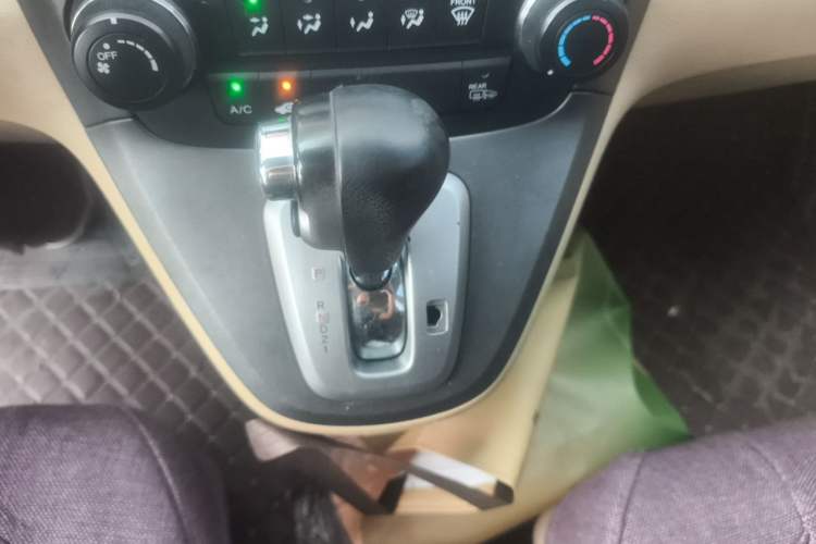 Used Honda CR-V 2010 2.0L Automatic Four-Wheel Drive Classic Edition Gear Lever