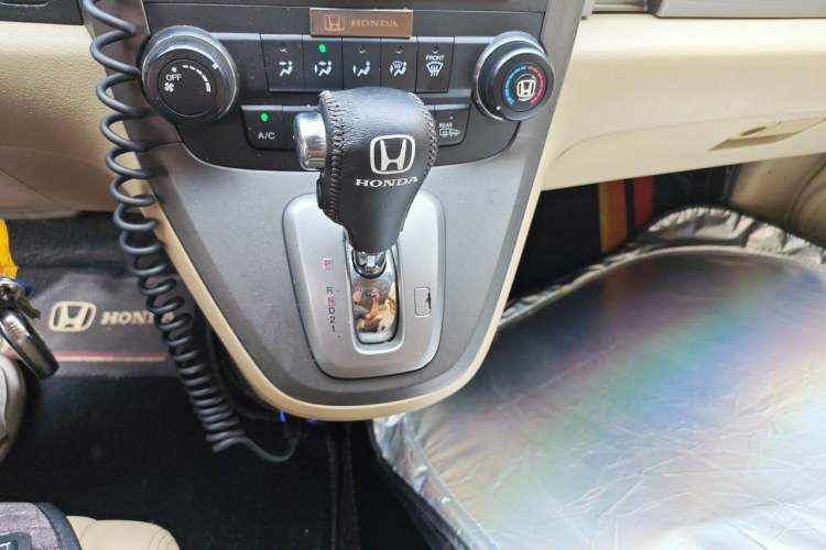 Used Honda CR-V 2010 2.0L Automatic Four-Wheel Drive Classic Edition Gear Lever