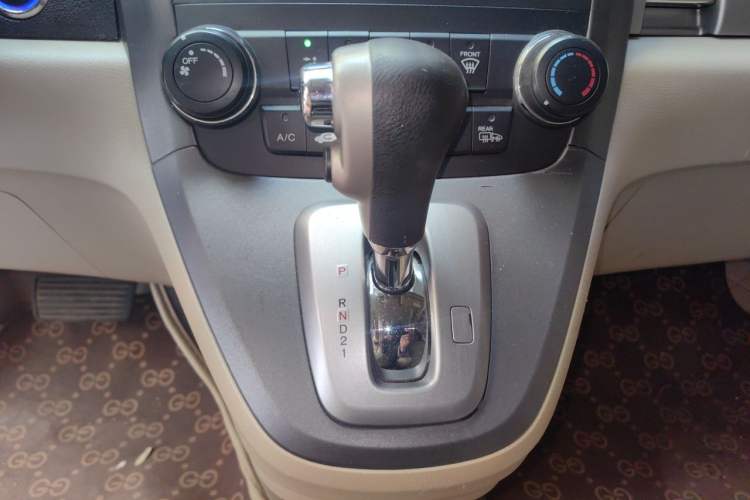 Used Honda CR-V 2010 2.0L Automatic Four-Wheel Drive Classic Edition Gear Lever