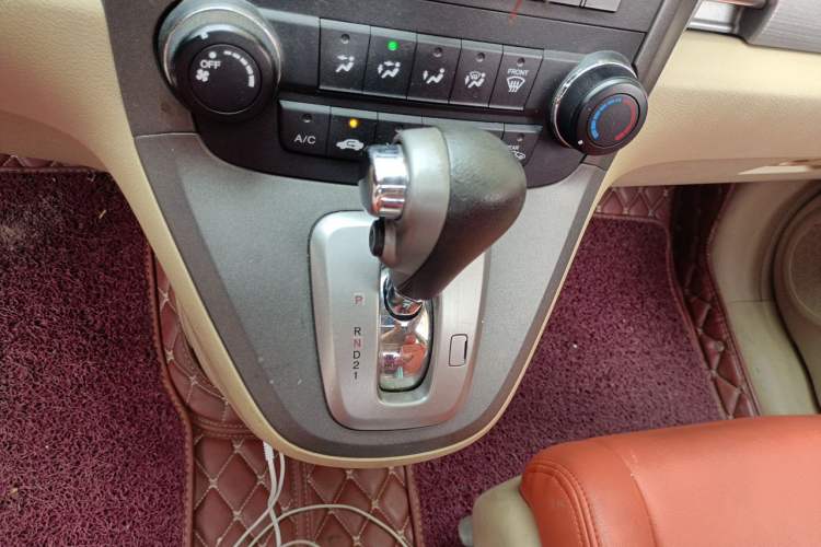 Used Honda CR-V 2010 2.0L Automatic Four-Wheel Drive Classic Edition Gear Lever