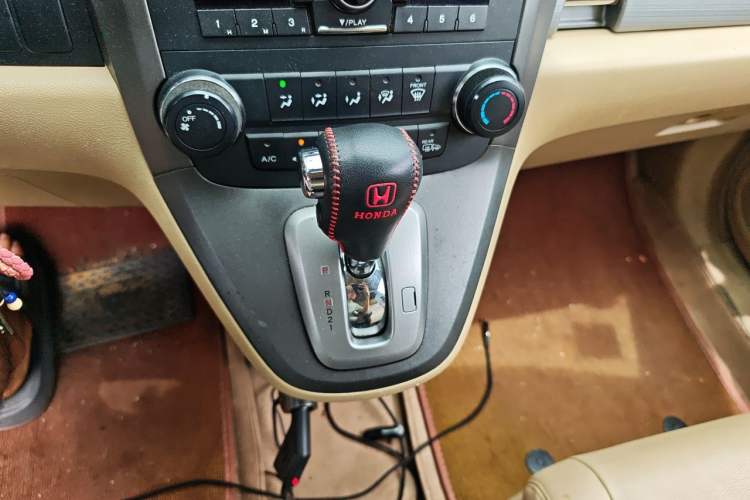 Used Honda CR-V 2010 2.0L Automatic Four-Wheel Drive Classic Edition Gear Lever