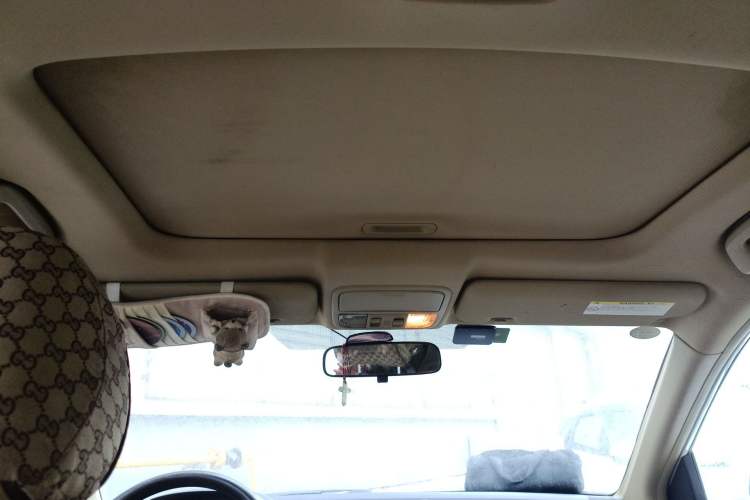 Used Honda CR-V 2010 2.0L Automatic Four-Wheel Drive Classic Edition Headliner