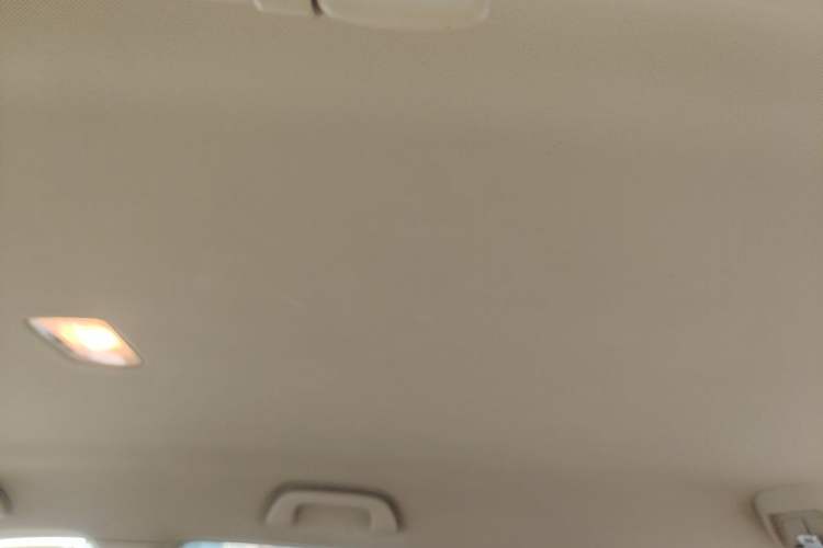 Used Honda CR-V 2010 2.0L automatic two-wheel drive urban version Headliner