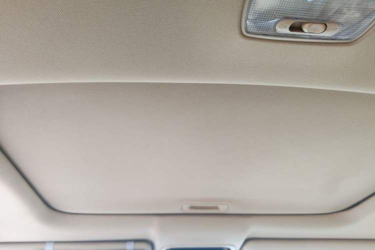 Used Honda CR-V 2010 2.0L Automatic Four-Wheel Drive Classic Edition Headliner